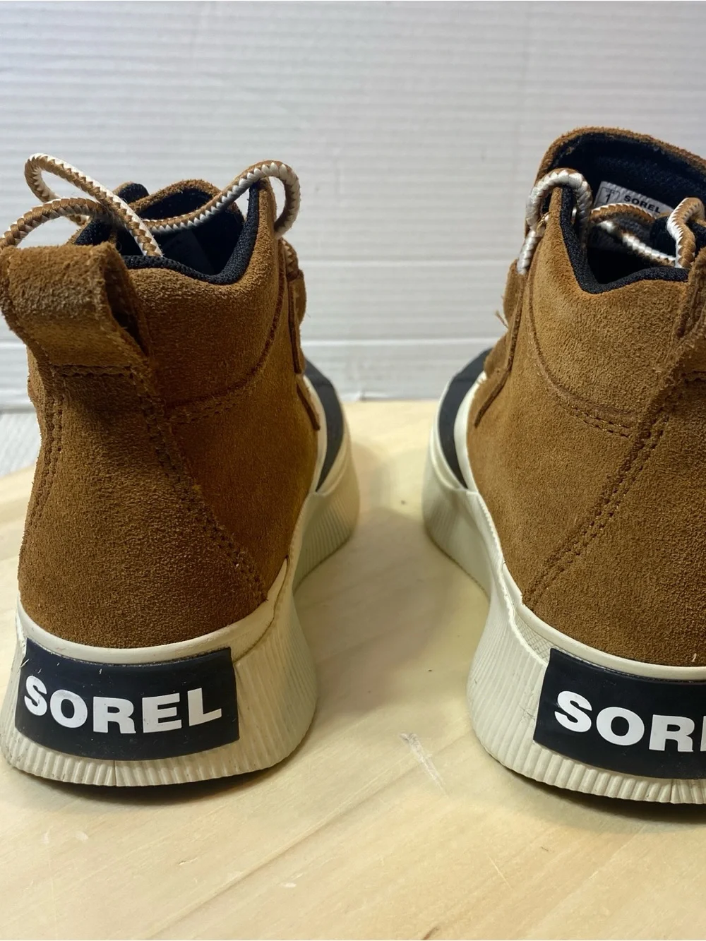 SOREL Youth Out N About Conquest Waterproof Brown Suede Duck Boots Size 1